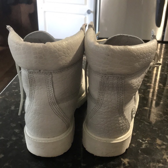 Timberland 10” boots - Picture 3 of 3